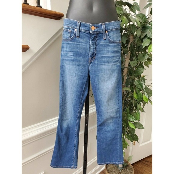 Caslon Denim - Calson Casual Straight Jeans Capri Regular